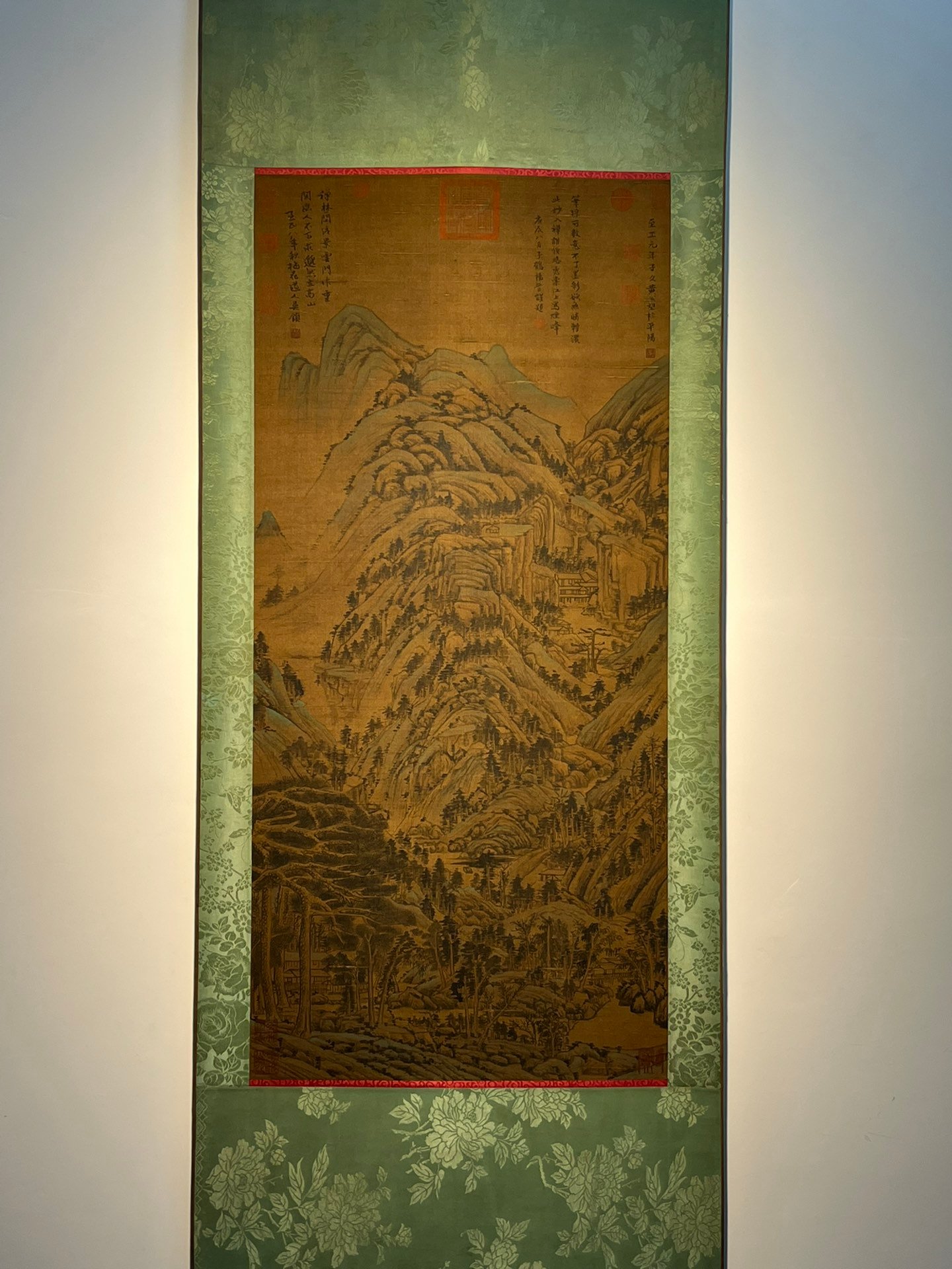 Chinese scroll painting Huang Gongwang