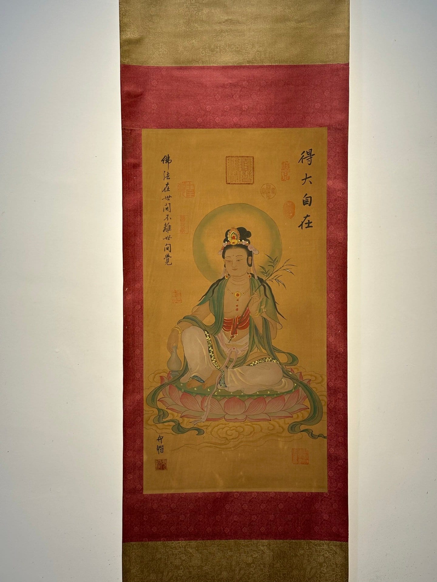 Chinese scroll painting Guanyin