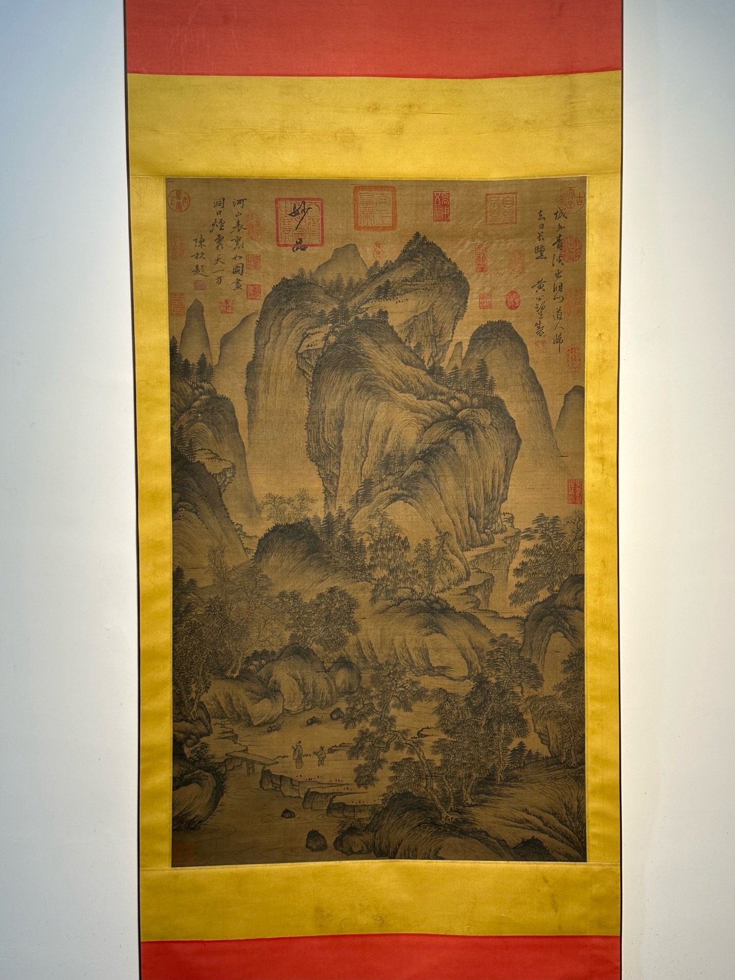 Chinese scroll painting Huang Gongwang