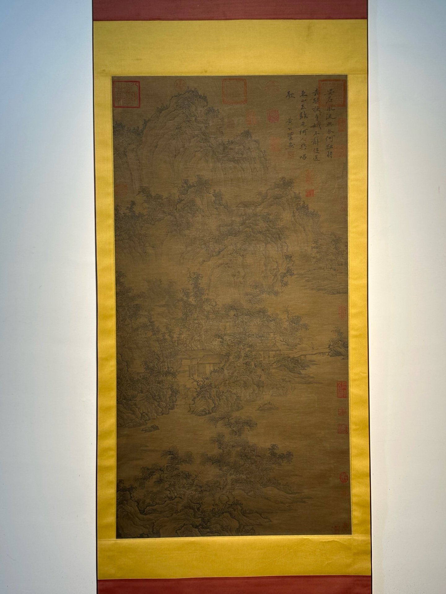 Chinese scroll painting Huang Gongwang