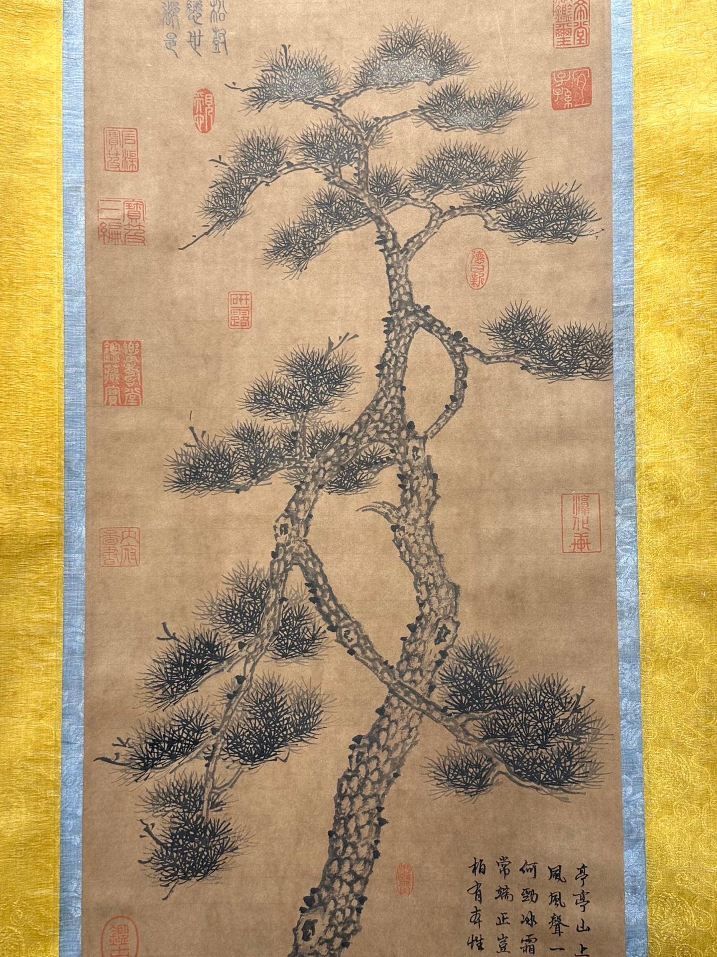 Chinese scroll painting Han Long