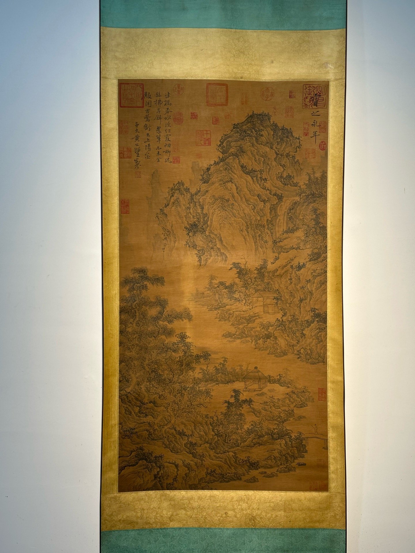 Chinese scroll painting Huang Gongwang