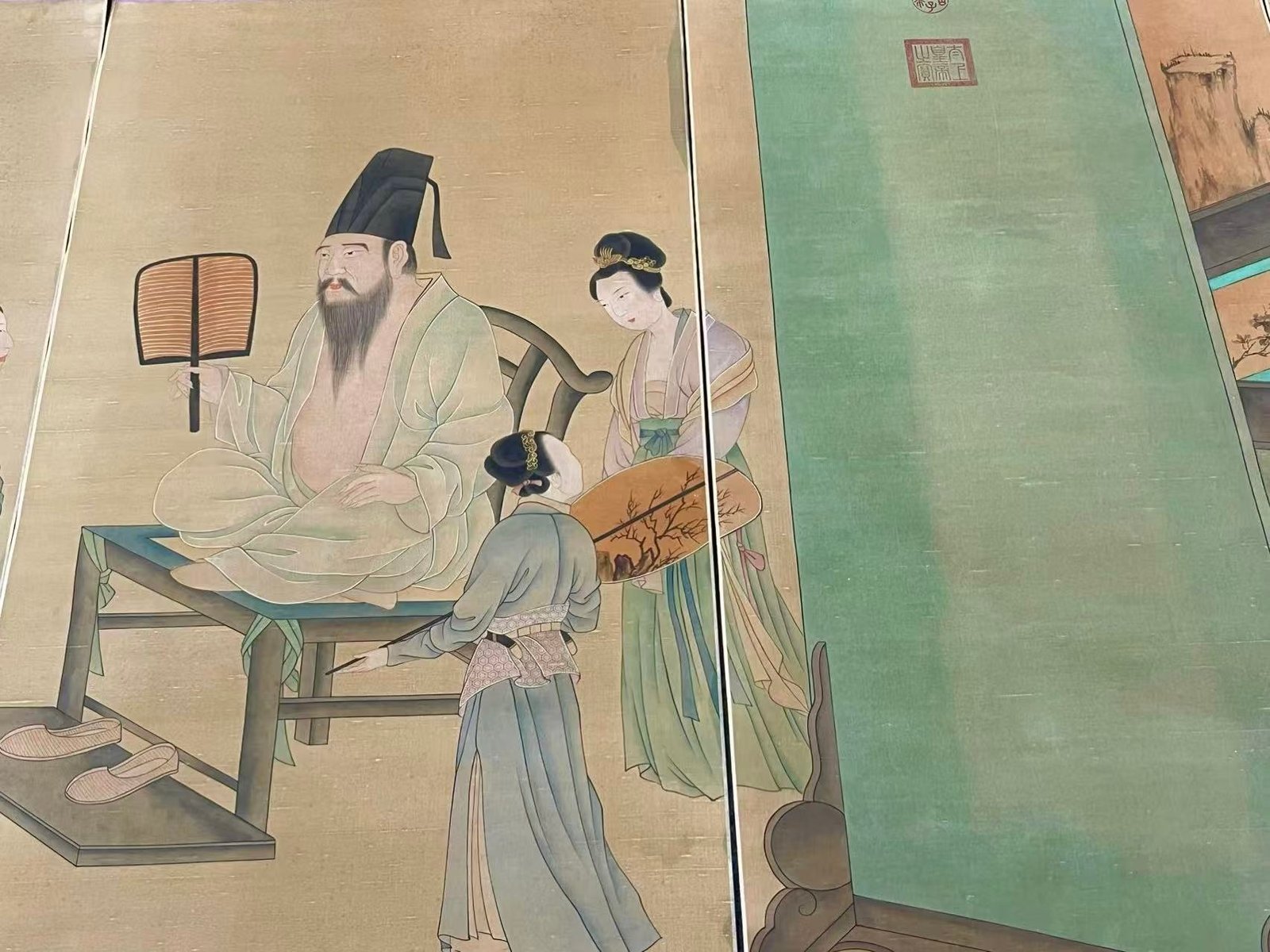 Chinese scroll painting Gu Hongzhong