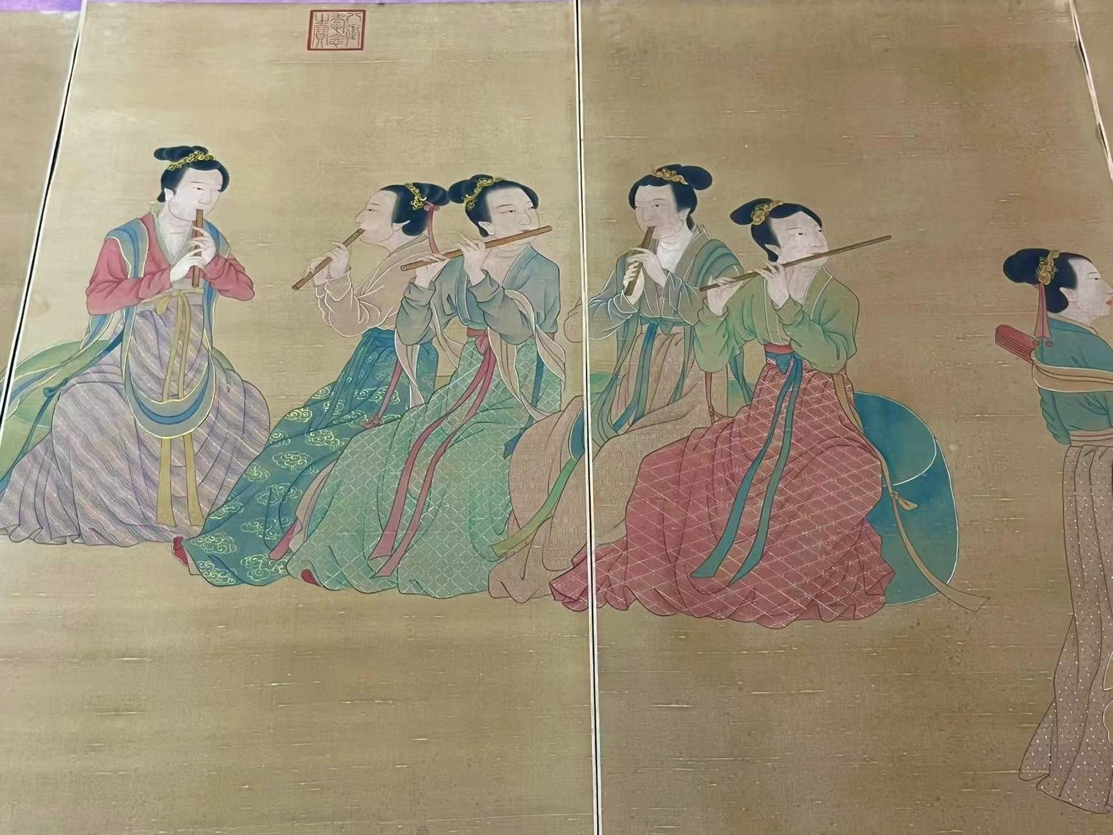 Chinese scroll painting Gu Hongzhong