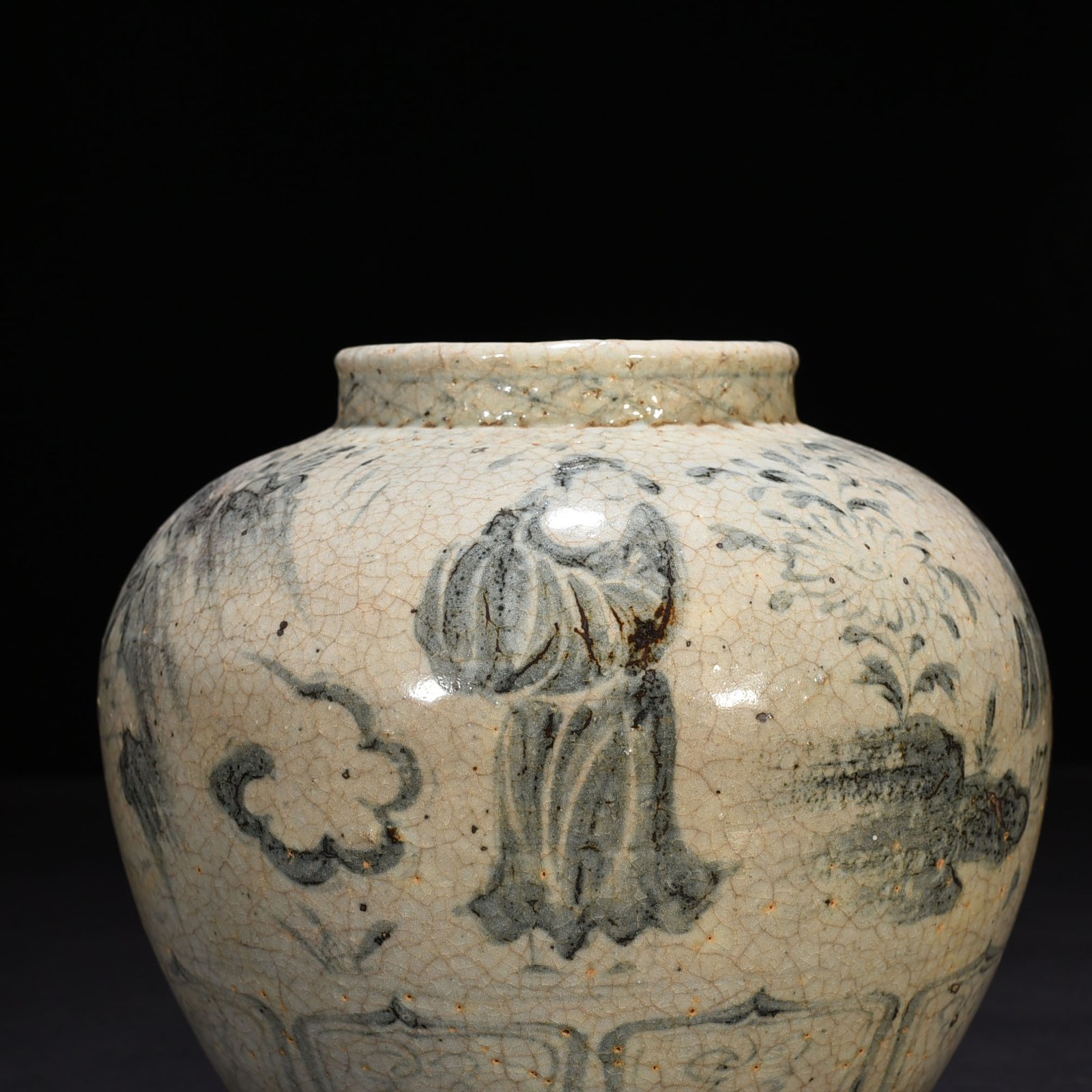 Yuan Dynasty blue and white figure jar