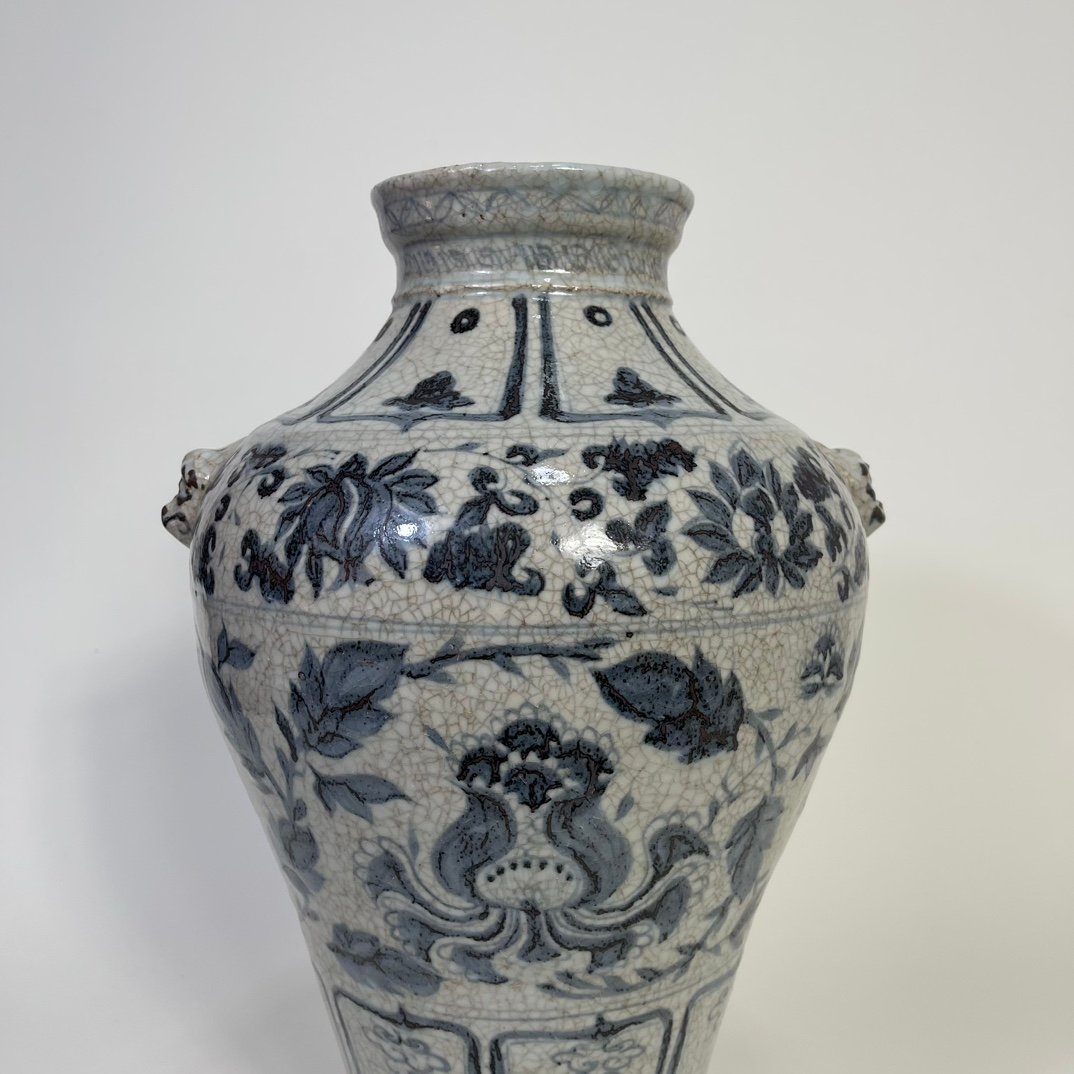Yuan Dynasty blue and white intertwined peony pattern animal ears disc-mouth vase