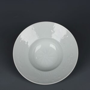 Yuan Dynasty carved fish and algae pattern folded bowl