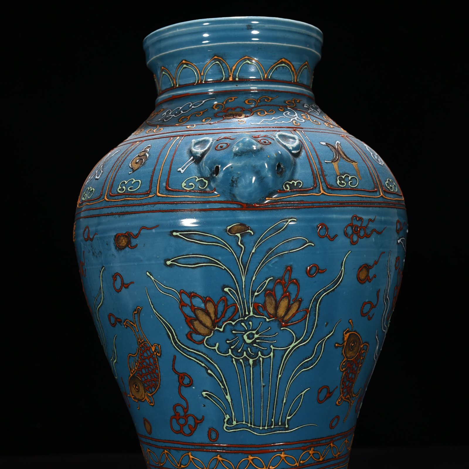 Yuan Dynasty kiln blue glaze lime powder painted goldfish and algae pattern animal ear vase