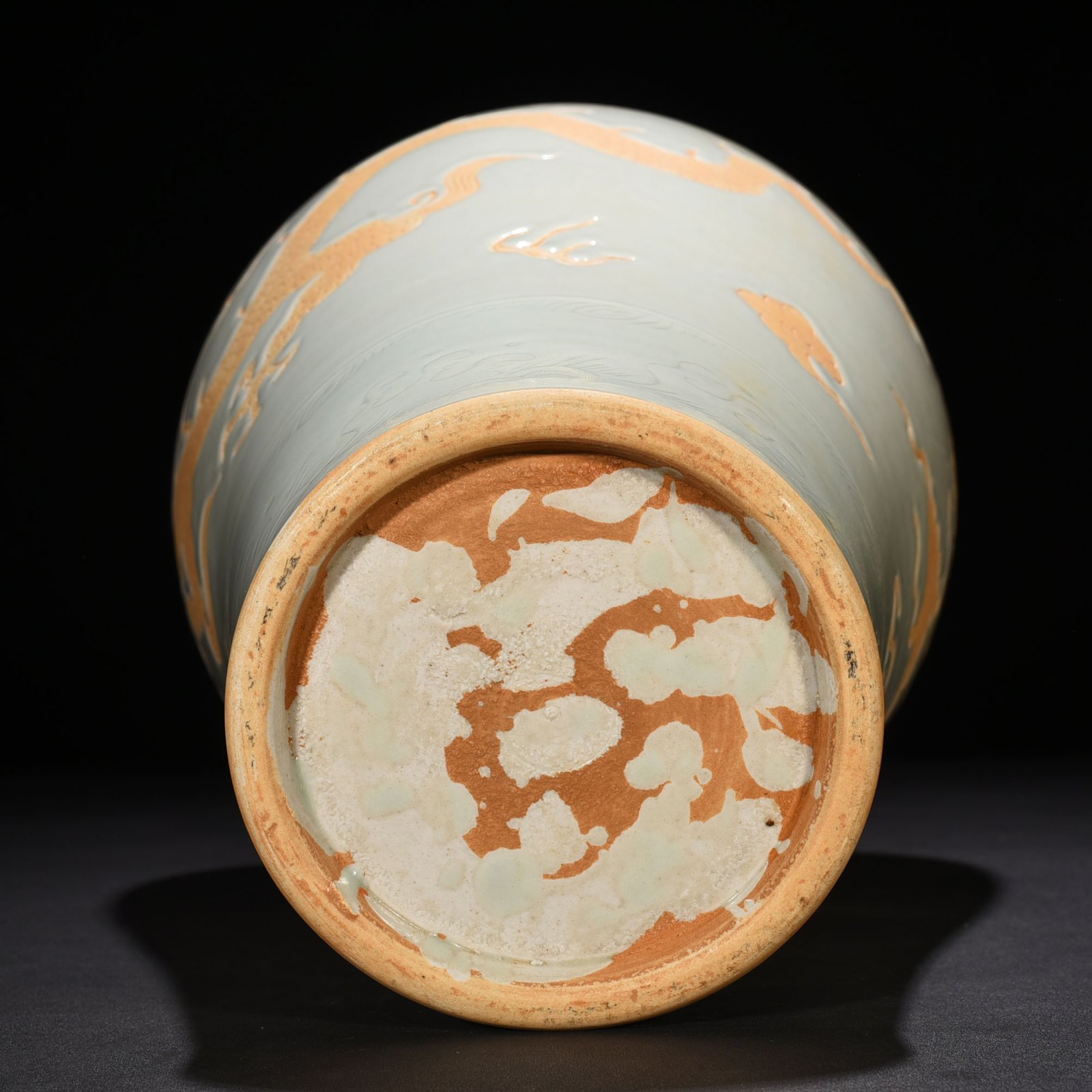 Yuan Dynasty dragon carved pattern Plum vase