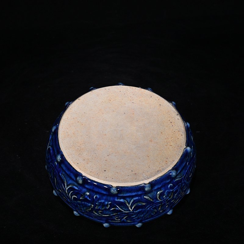 Yuan Dynasty blue glaze carved lotus pattern drum nail wash