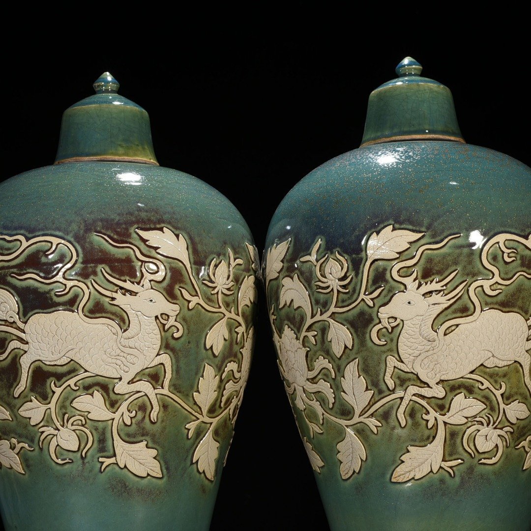 Yuan Dynasty kiln glaze carved plum vase with wrapped branches and unicorn pattern