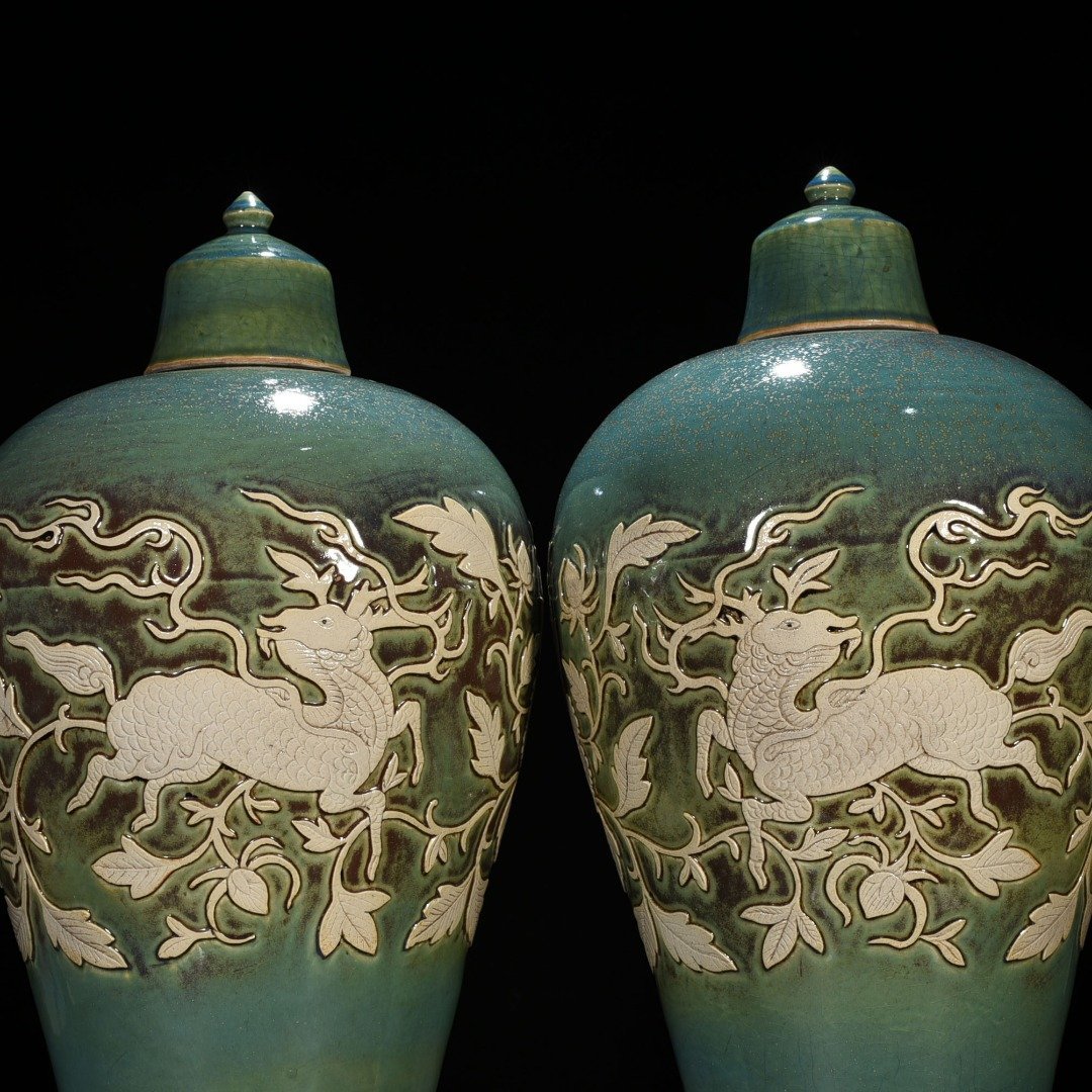 Yuan Dynasty kiln glaze carved plum vase with wrapped branches and unicorn pattern