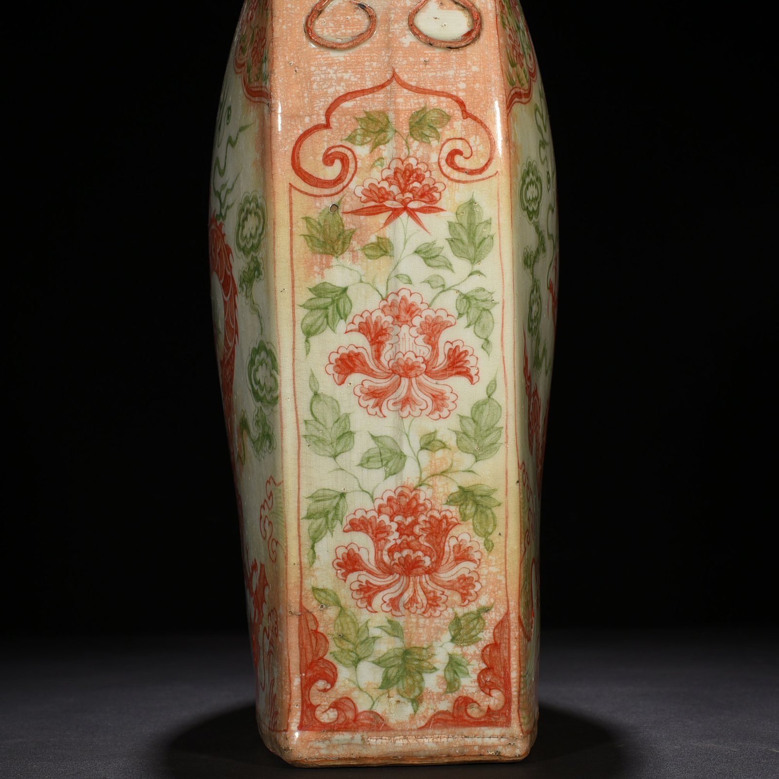 Yuan Dynasty underglaze red and green cloud and dragon pattern four series flat vase