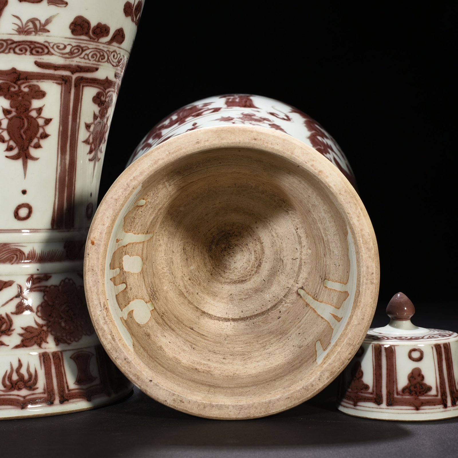 Yuan Dynasty underglaze red three-story thatched cottage figure pattern tall-footed plum vase