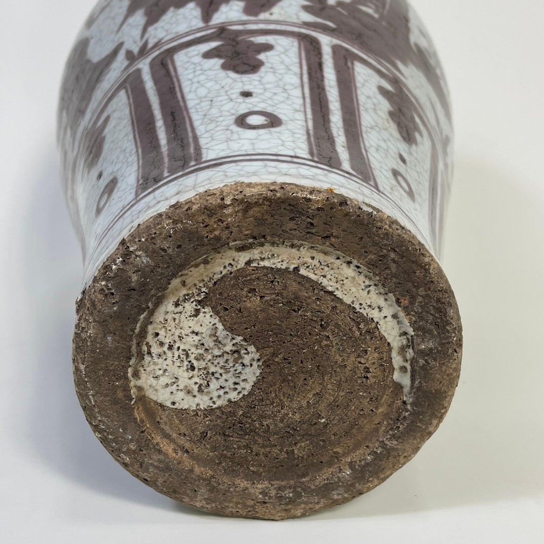Yuan Dynasty underglaze red plum vase with figure pattern