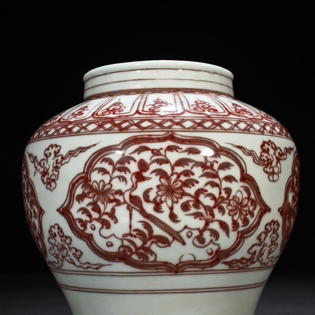 Yuan Dynasty glazed red peacock peony pattern jar
