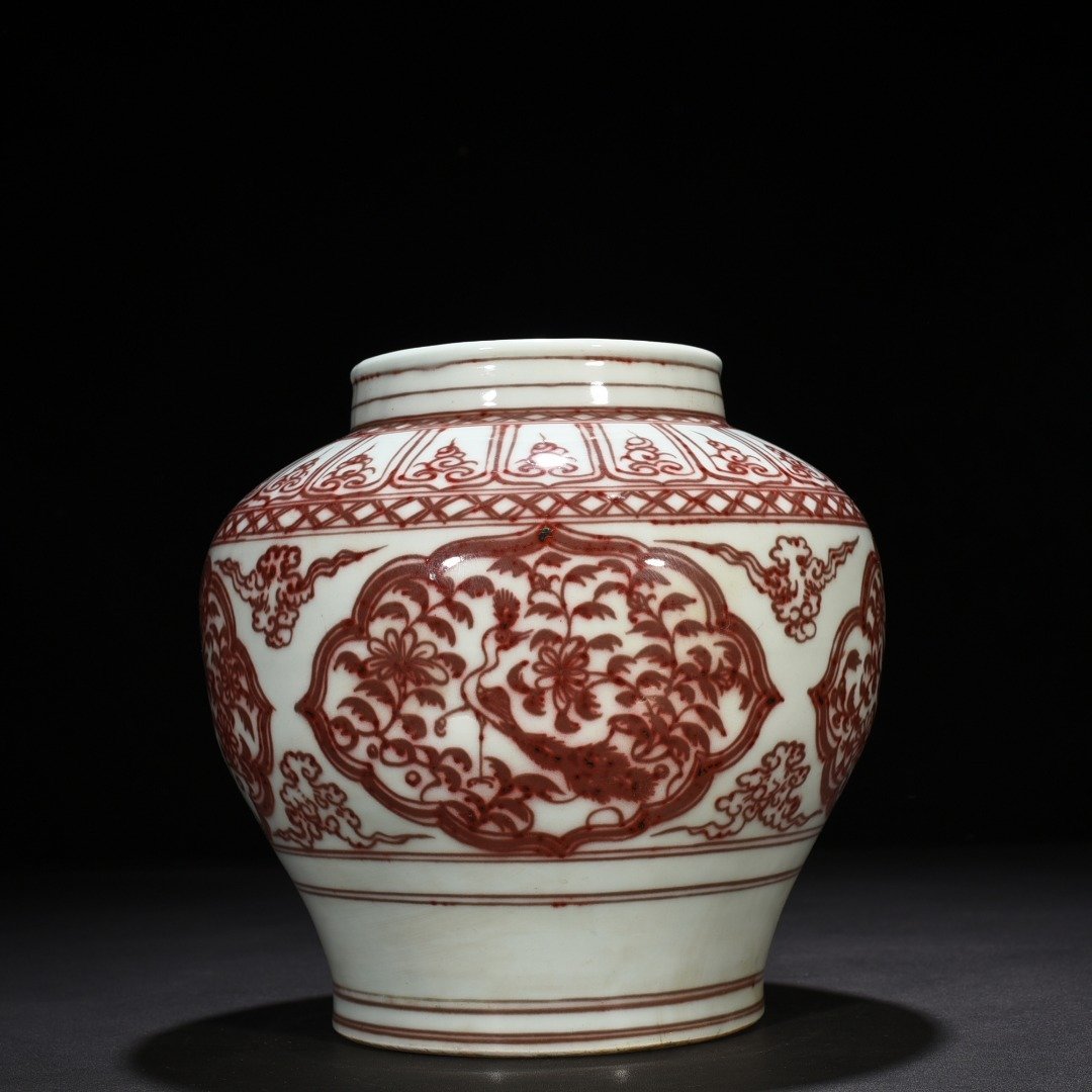 Yuan Dynasty glazed red peacock peony pattern jar