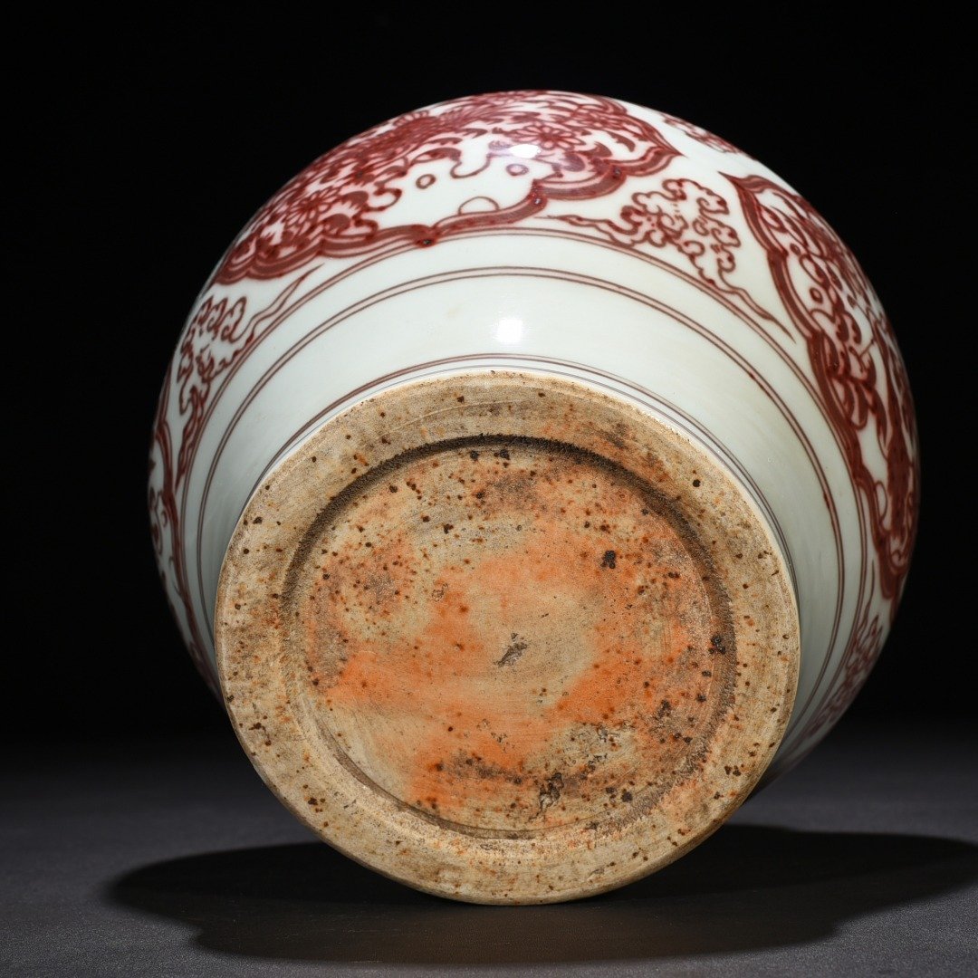 Yuan Dynasty glazed red peacock peony pattern jar