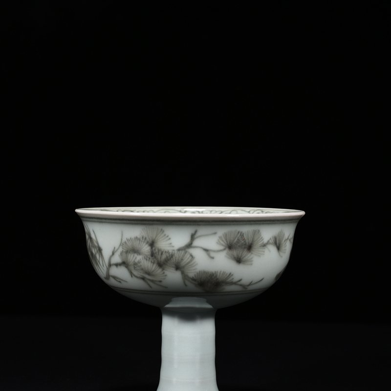 Yuan Dynasty glaze red pine bamboo and plum pattern tall bowl