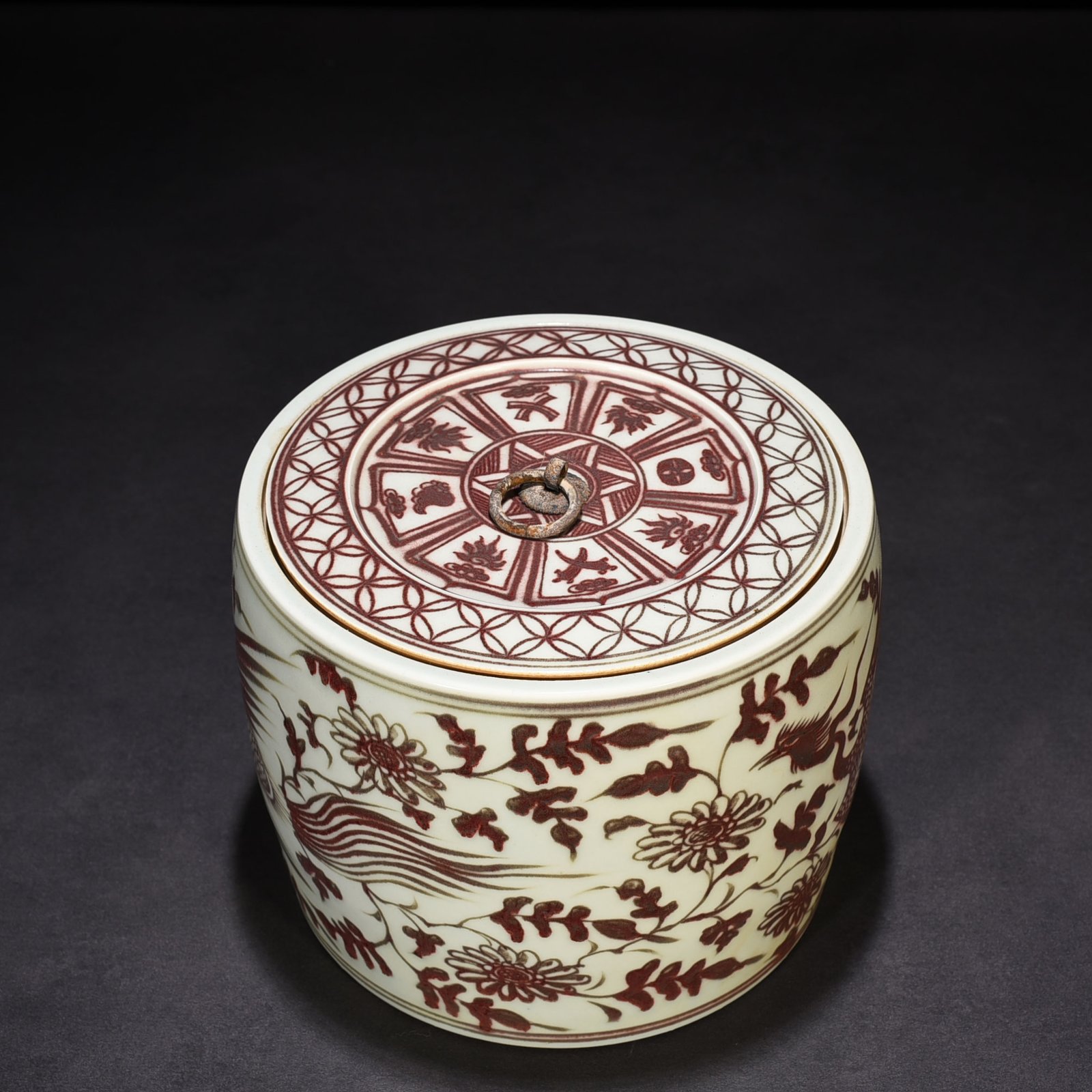 Yuan Dynasty underglaze red jar with twig and phoenix pattern