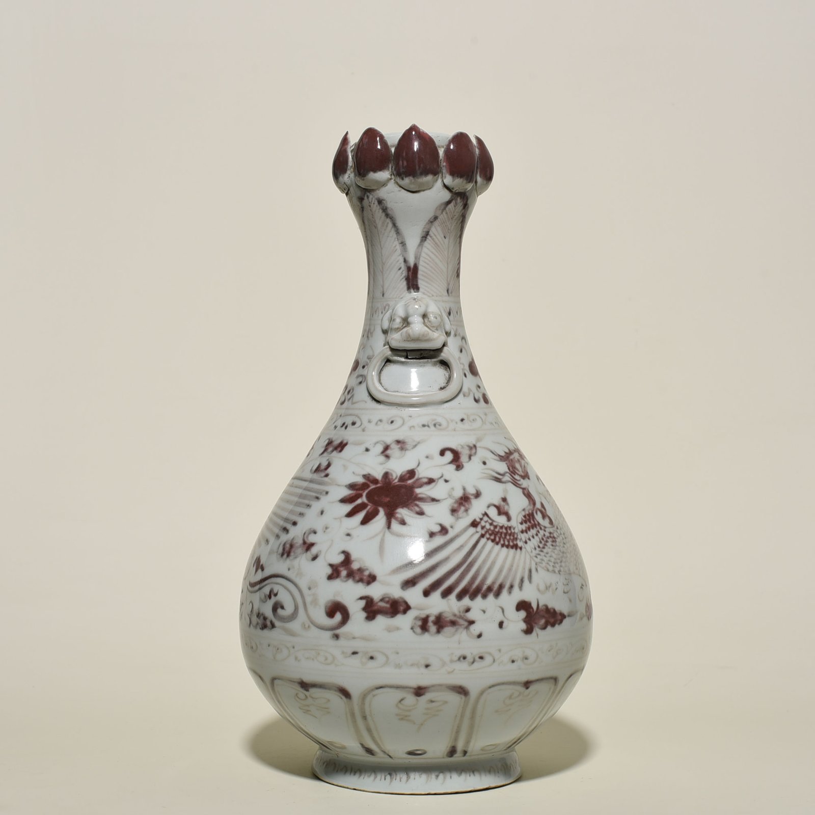 Yuan Dynasty glazed red garlic vase with branches and phoenix pattern