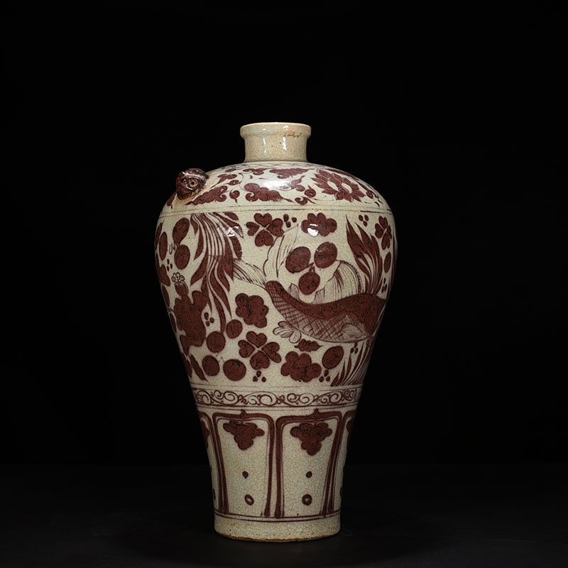 Yuan Dynasty Glaze Plum Vase with Red Fish and Algae Pattern