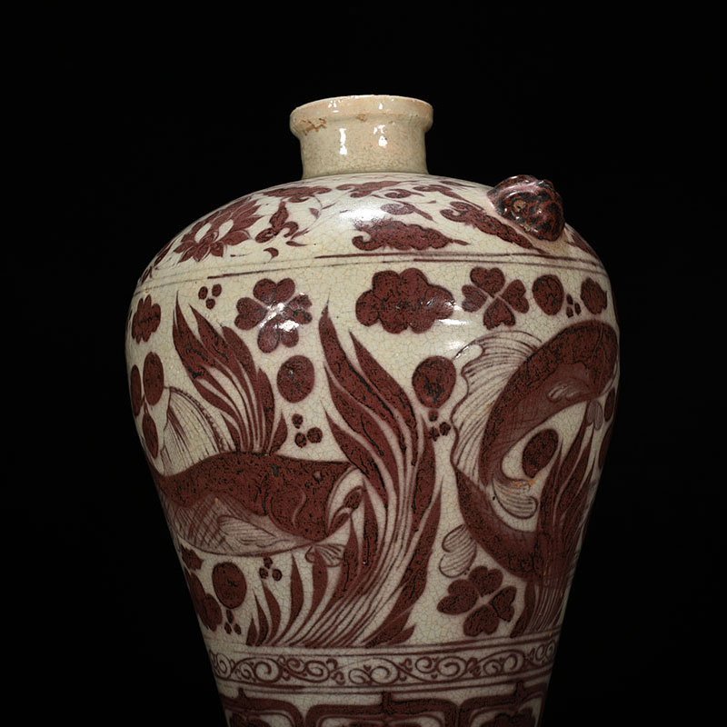 Yuan Dynasty Glaze Plum Vase with Red Fish and Algae Pattern