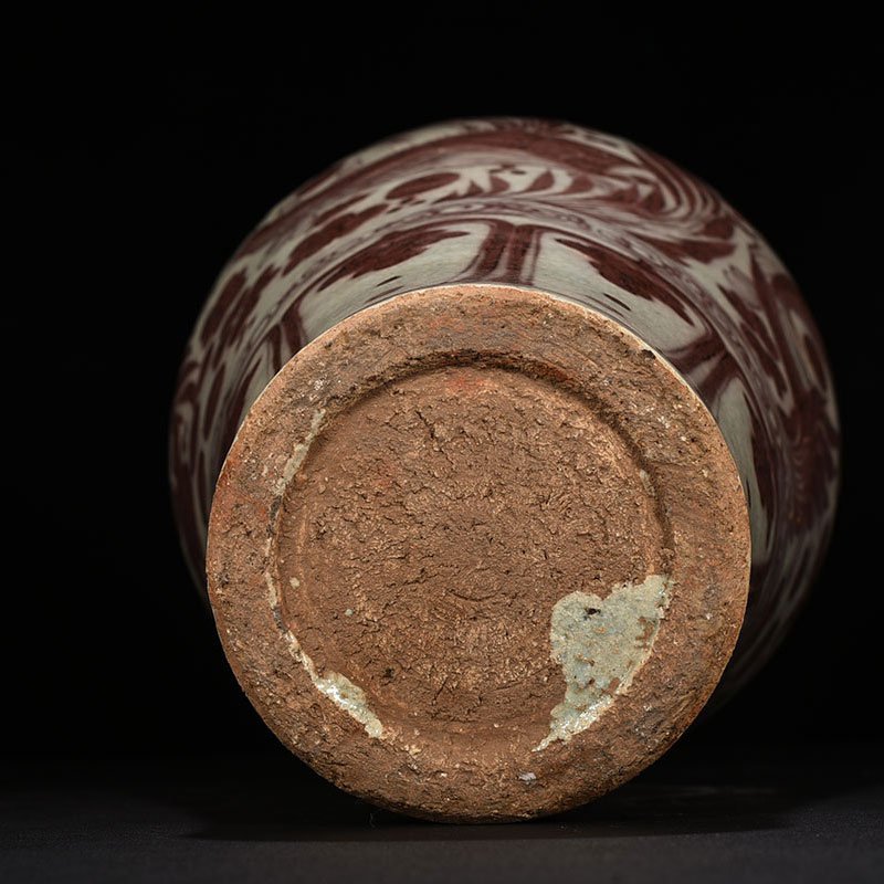 Yuan Dynasty Glaze Plum Vase with Red Fish and Algae Pattern