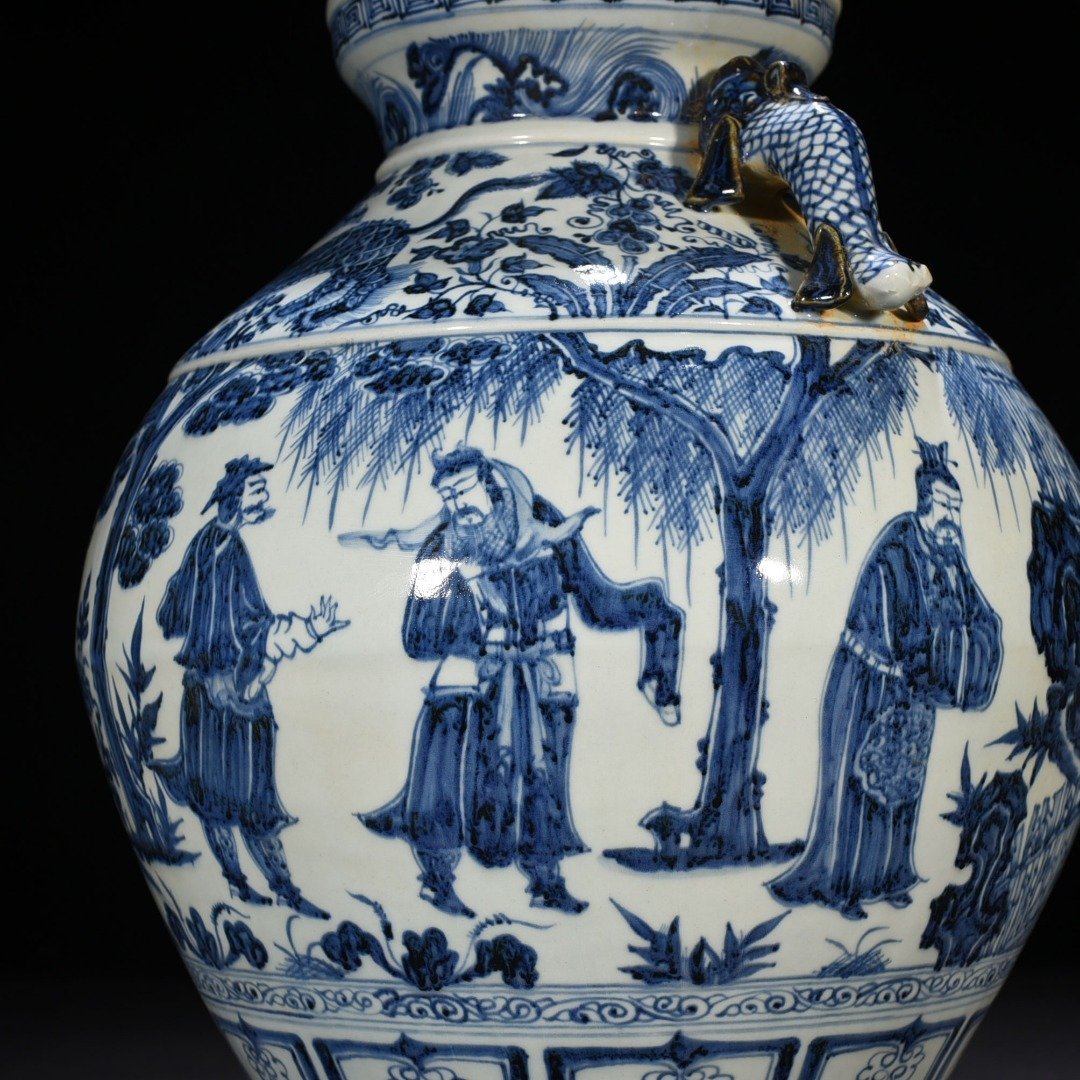 Yuan Dynasty blue and white fish ear jar with story of three visits to thatched cottage