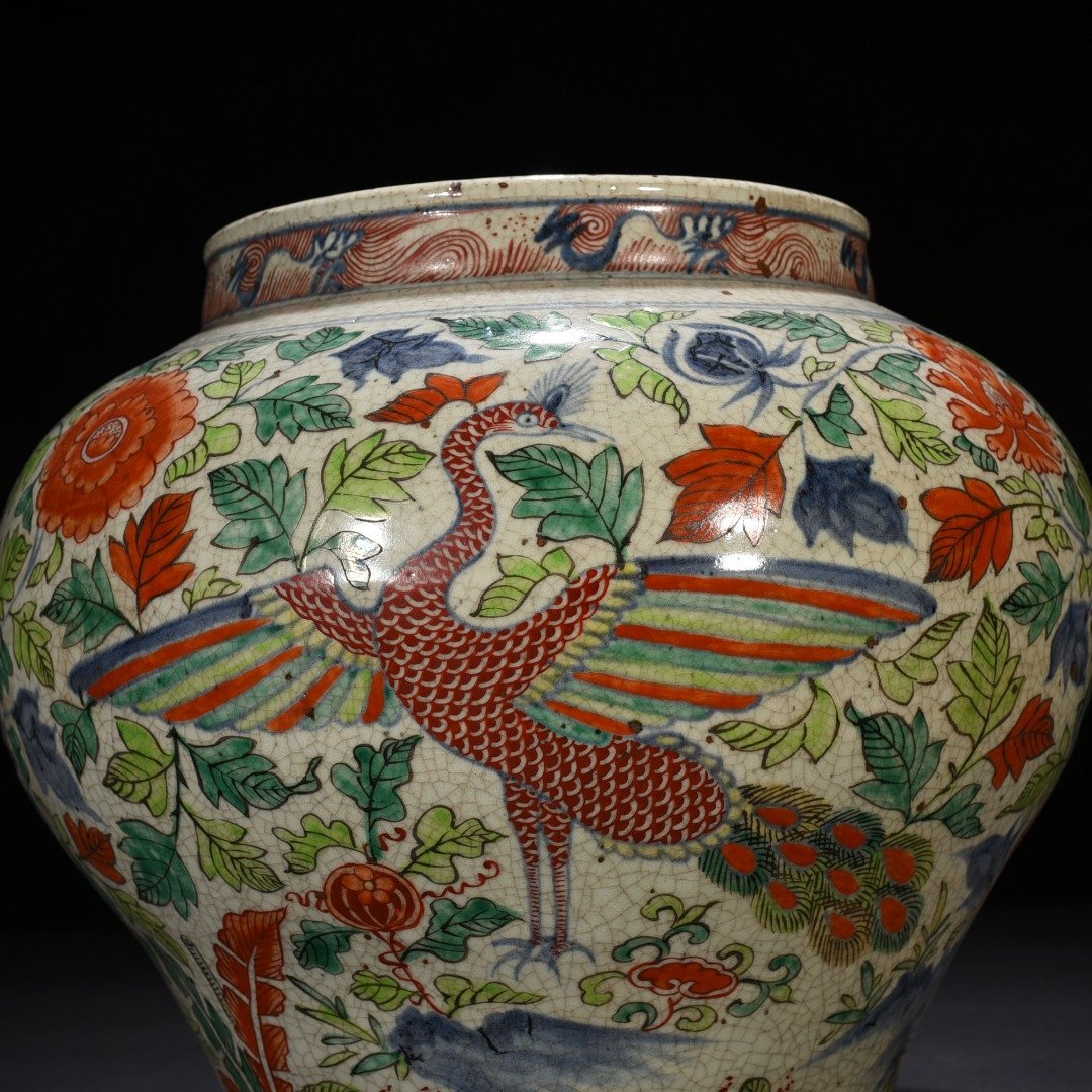 Yuan Dynasty blue and white colorful peacock and peony pattern jar