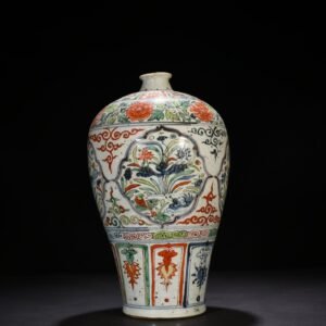 Yuan Dynasty blue and white multicolored lotus pond plum vase with mandarin duck pattern