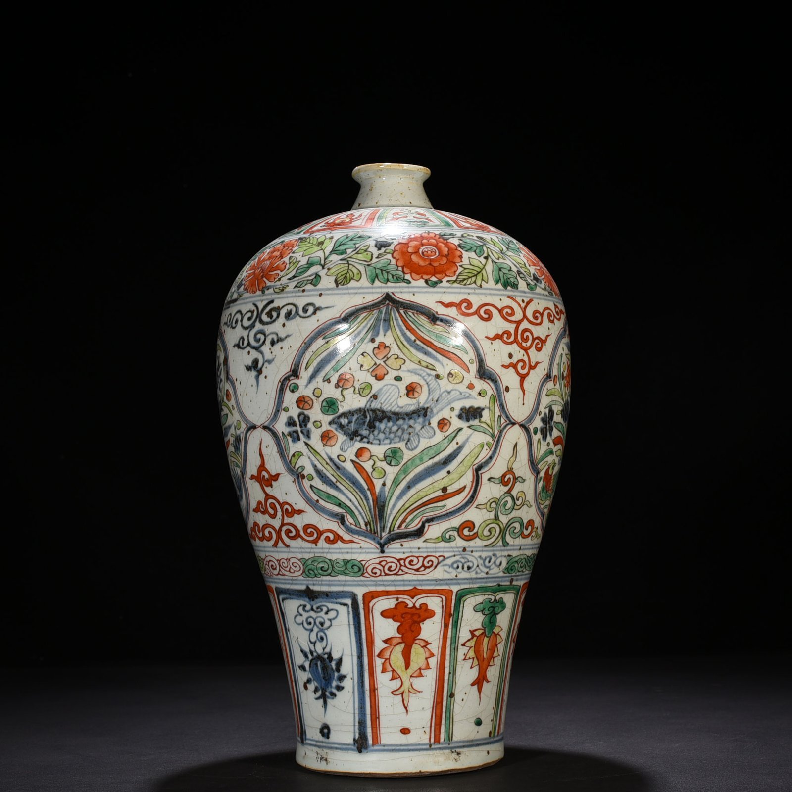Yuan Dynasty blue and white multicolored lotus pond plum vase with mandarin duck pattern