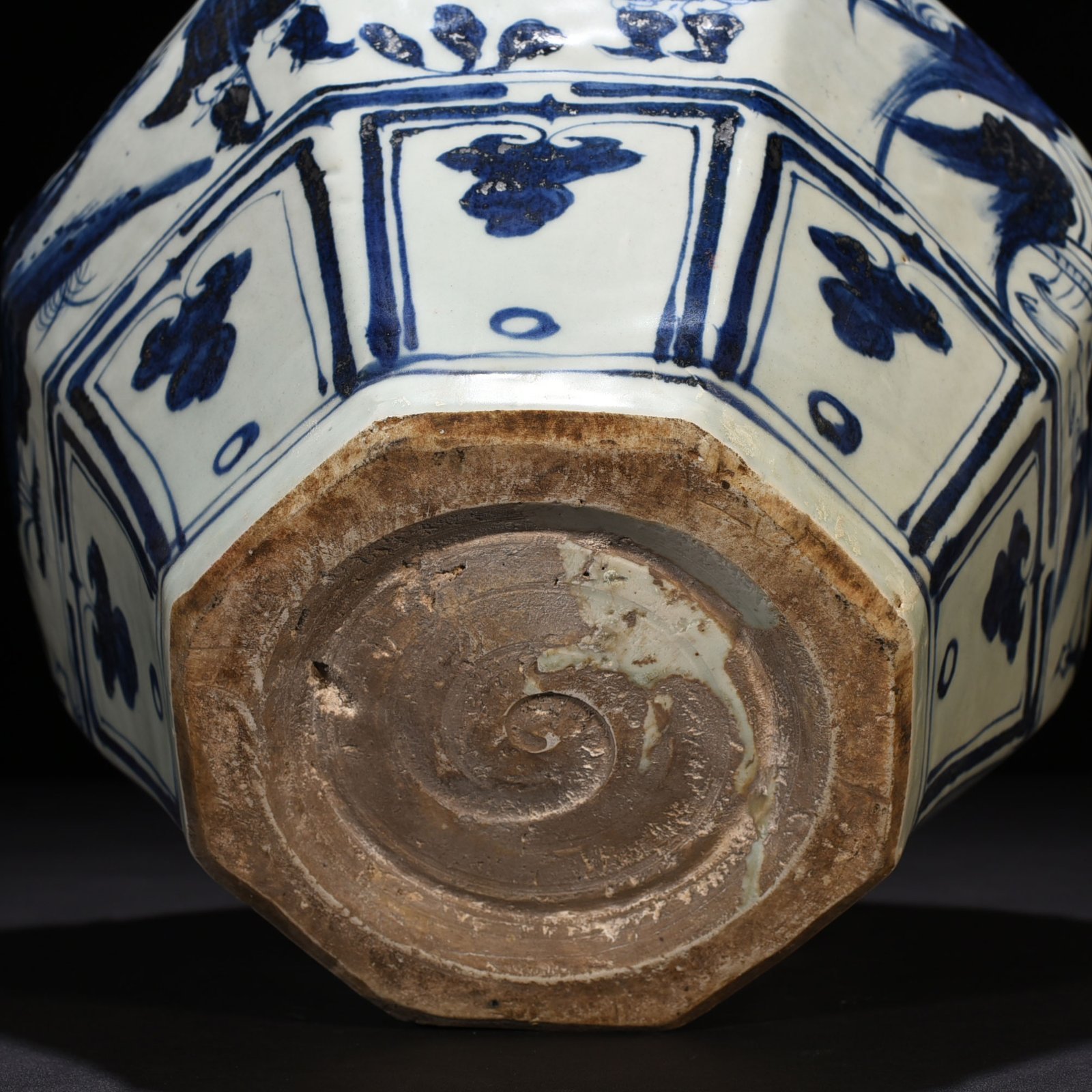 Yuan Dynasty blue and white character story pattern octagonal animal ear jar