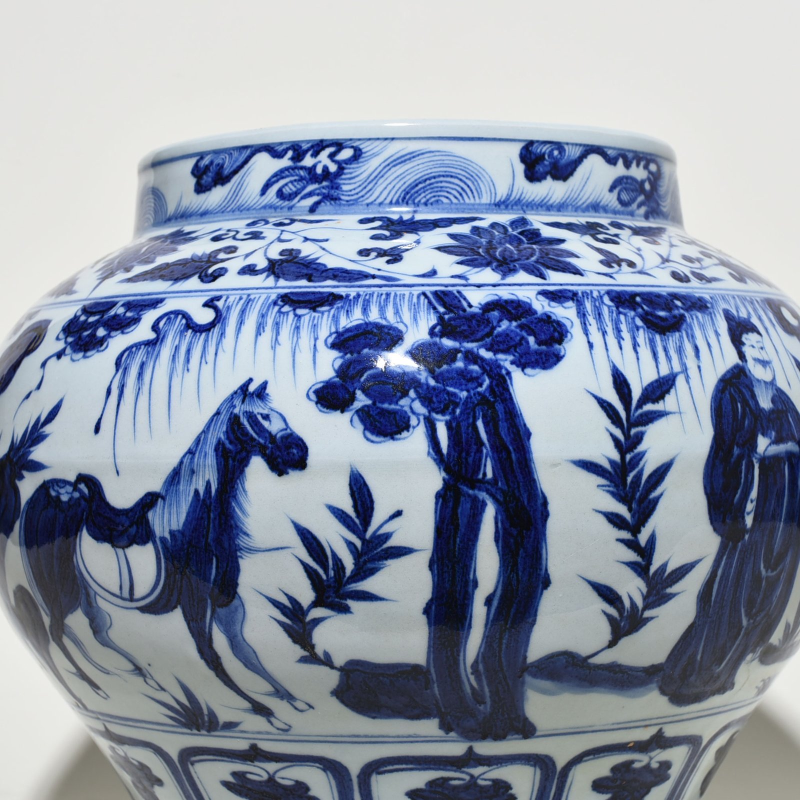 Yuan Dynasty blue and white Zhou Yafu Xiliuying character story jar