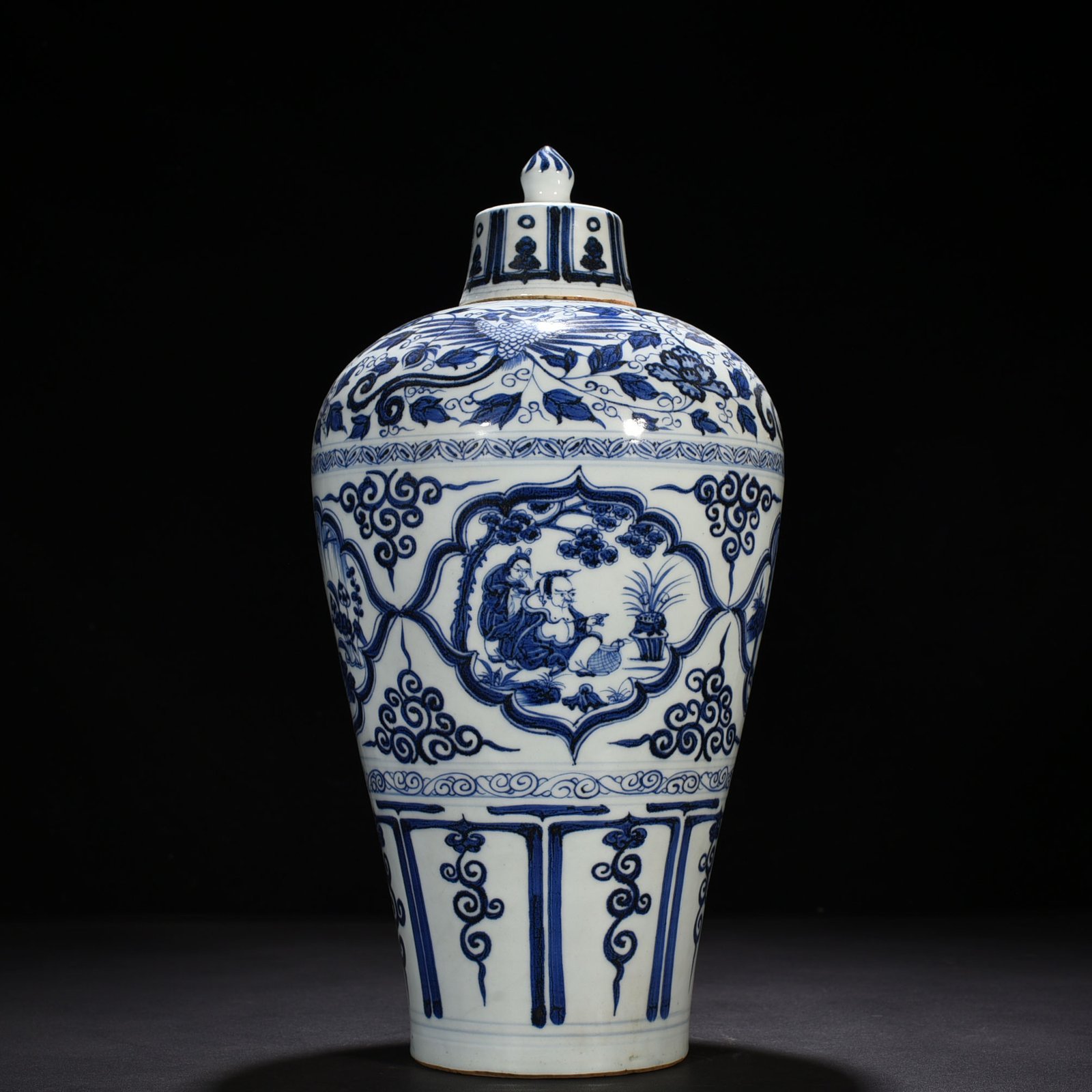 Yuan Dynasty blue and white plum vase with four lovers pattern