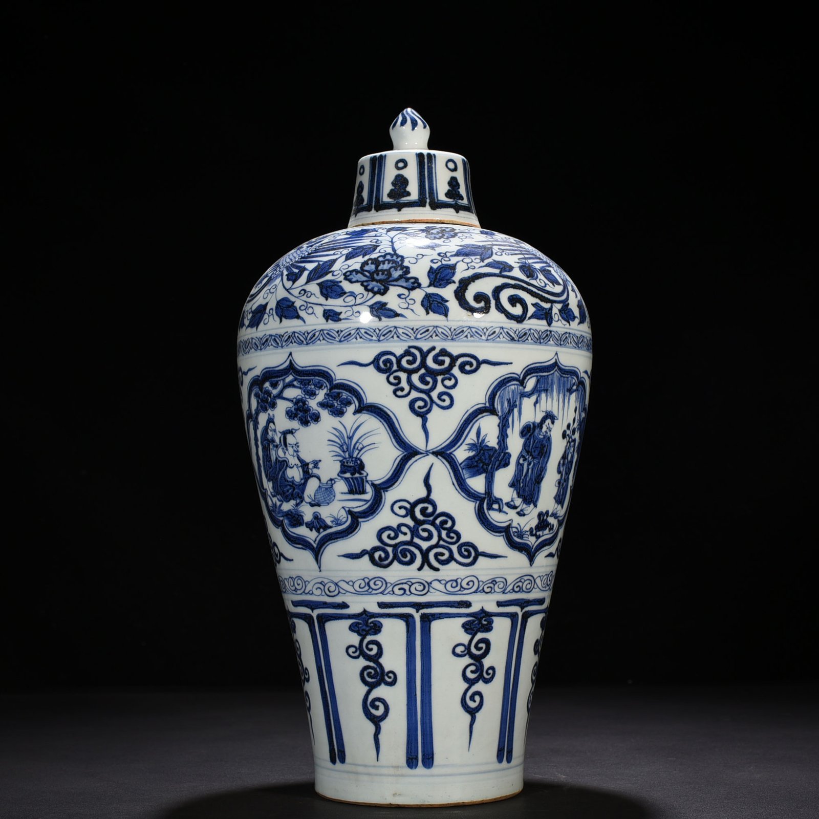 Yuan Dynasty blue and white plum vase with four lovers pattern