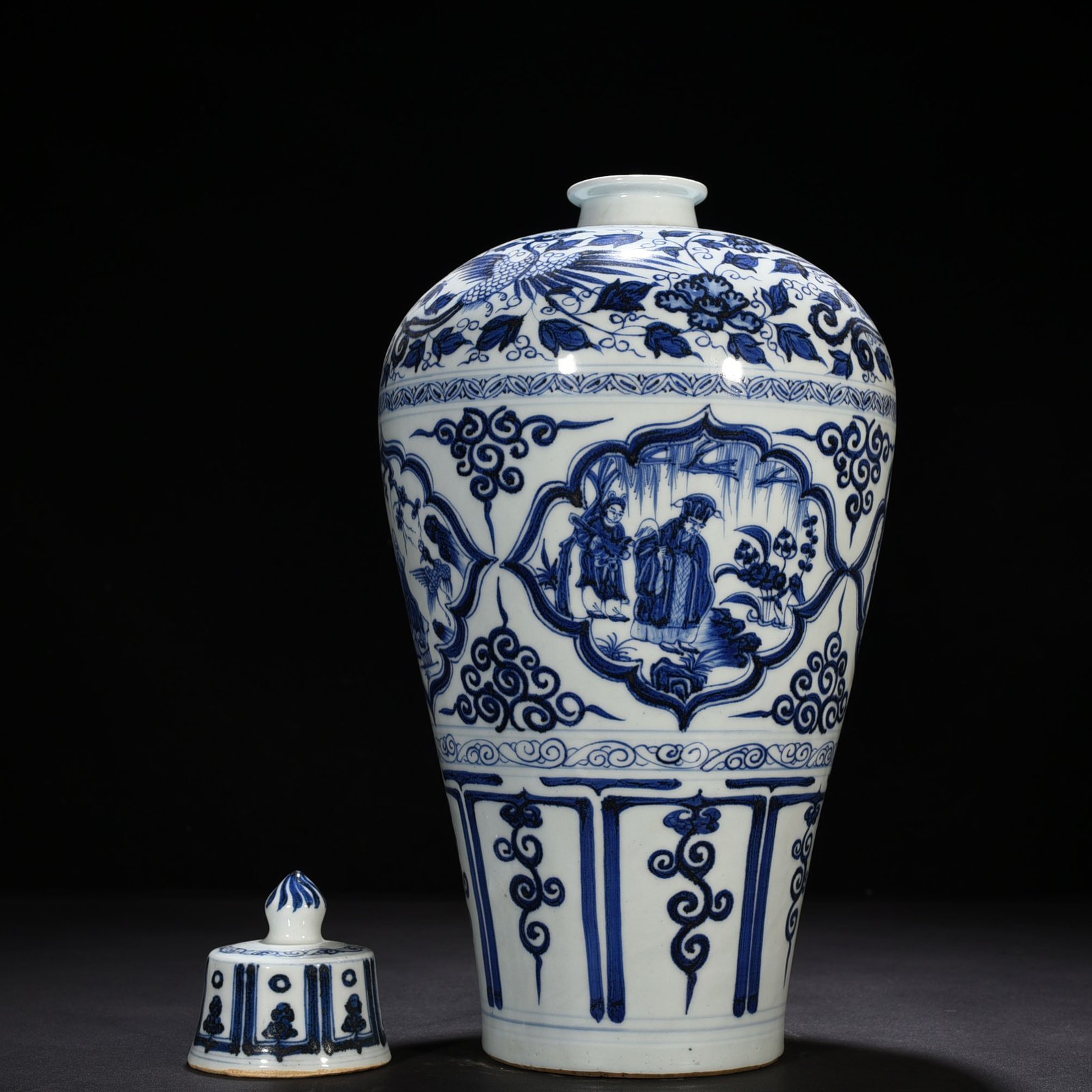 Yuan Dynasty blue and white plum vase with four lovers pattern