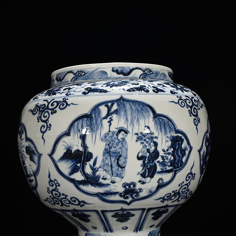 Yuan Dynasty blue and white tall jar with four lovers pattern