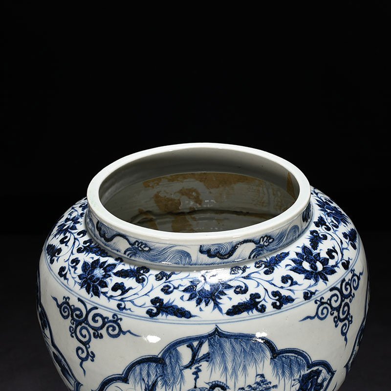 Yuan Dynasty blue and white tall jar with four lovers pattern
