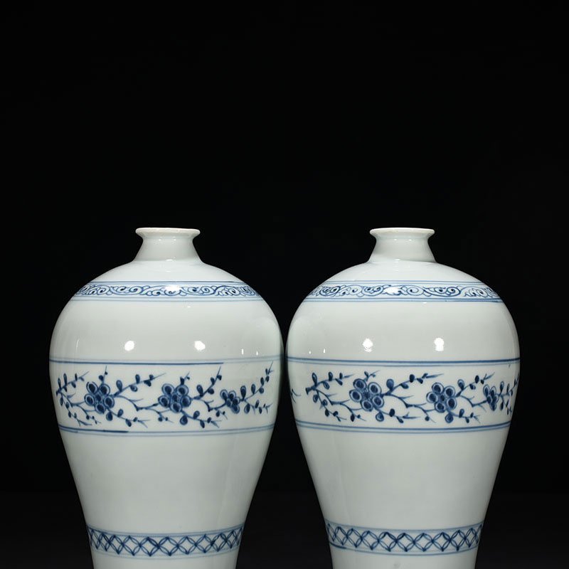 Yuan Dynasty blue and white plum vase with pine bamboo and plum patterns