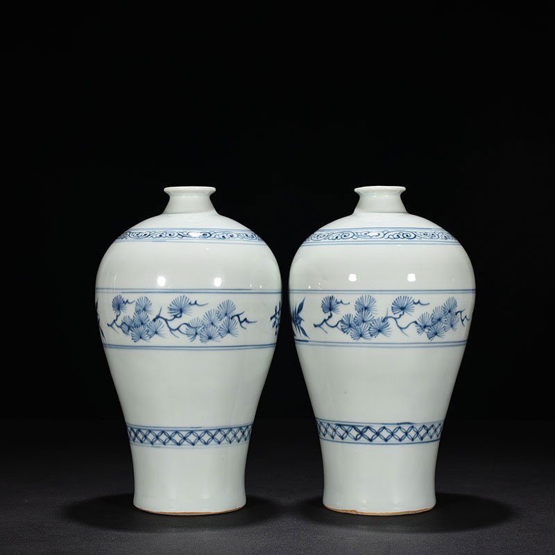 Yuan Dynasty blue and white plum vase with pine bamboo and plum patterns