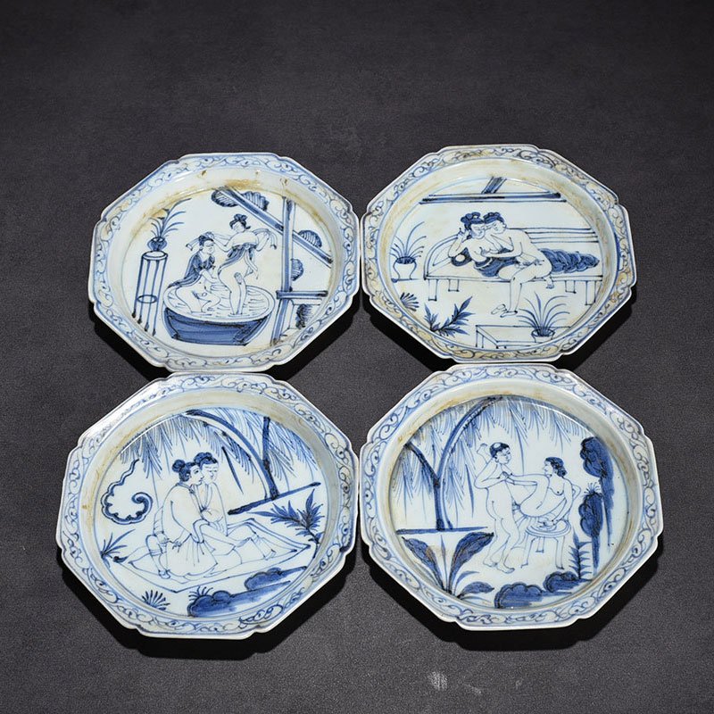 Yuan Dynasty blue and white secret drama character plate two