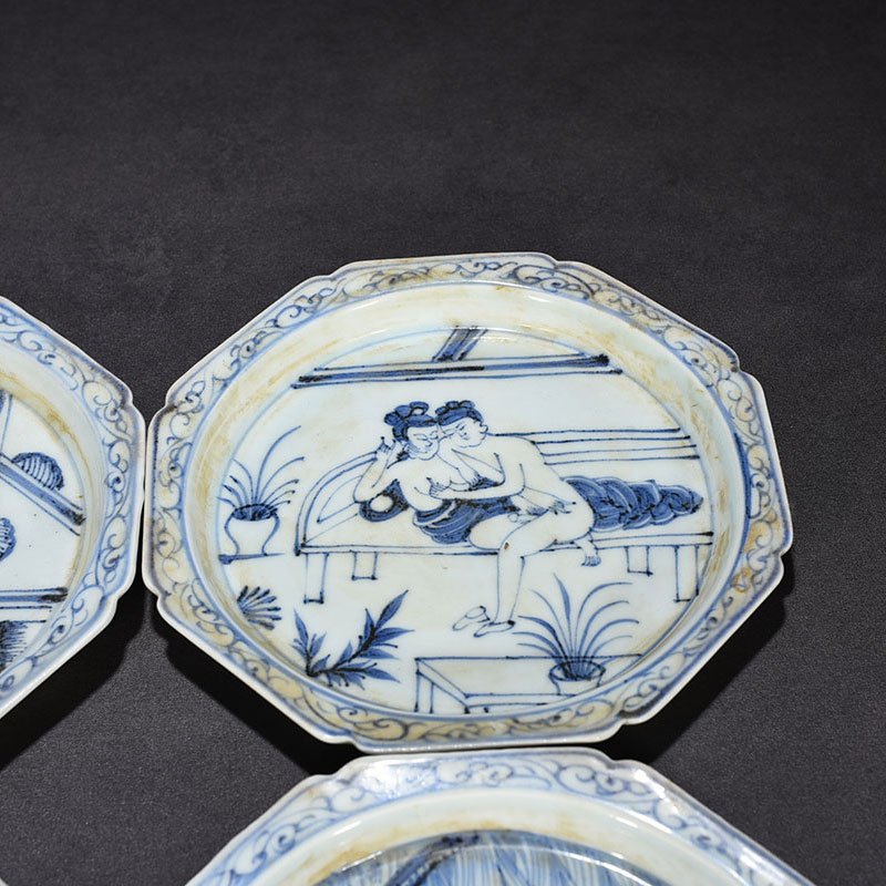 Yuan Dynasty blue and white secret drama character plate two