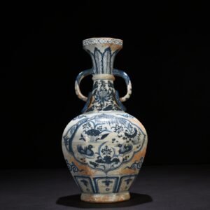 Yuan Dnasty blue and white lotus pond double-eared octagonal vase with mandarin duck pattern