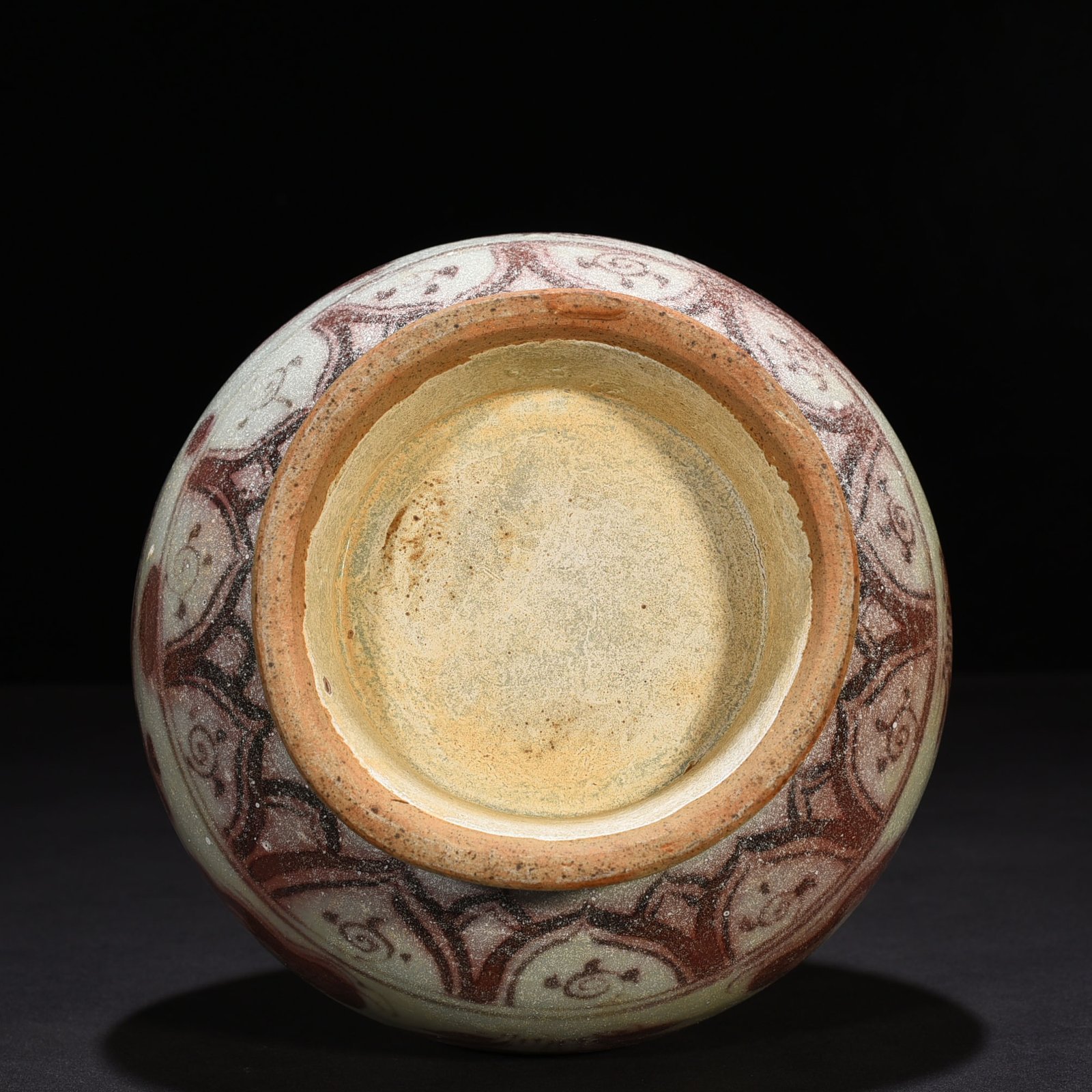 Yuan Dynasty blue and white lotus pond amphora with mandarin duck pattern