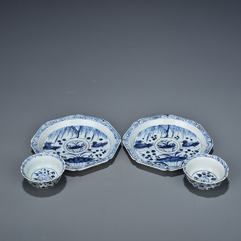 Yuan Dyansty lotus pond tea cup with mandarin duck pattern and holder