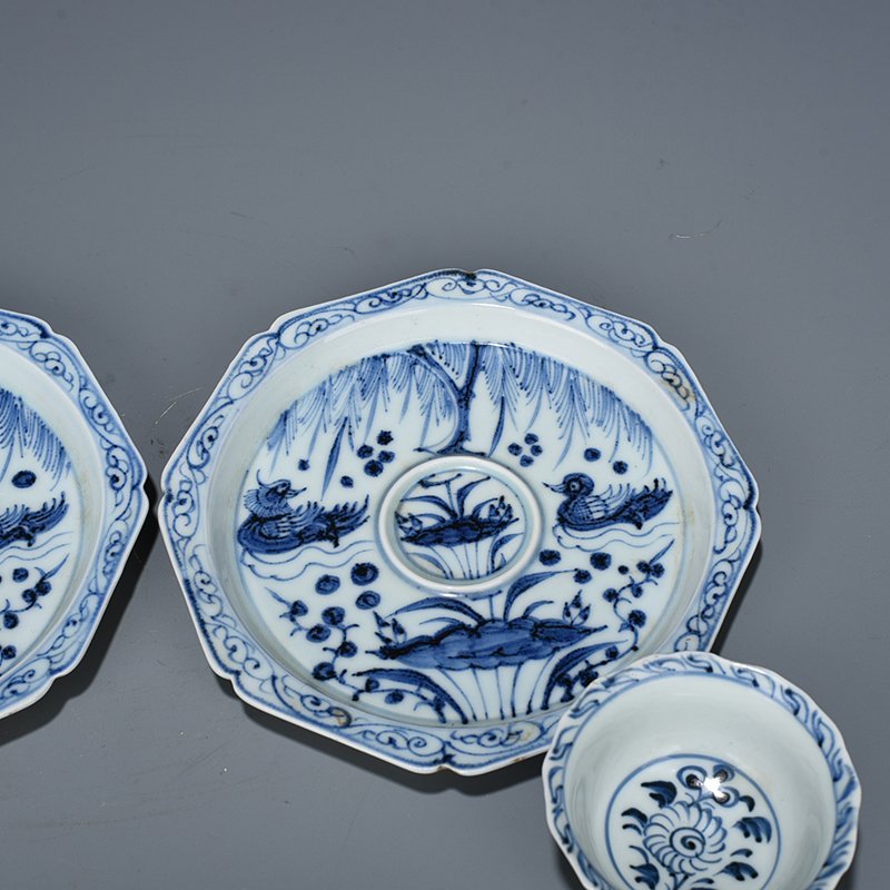 Yuan Dyansty lotus pond tea cup with mandarin duck pattern and holder