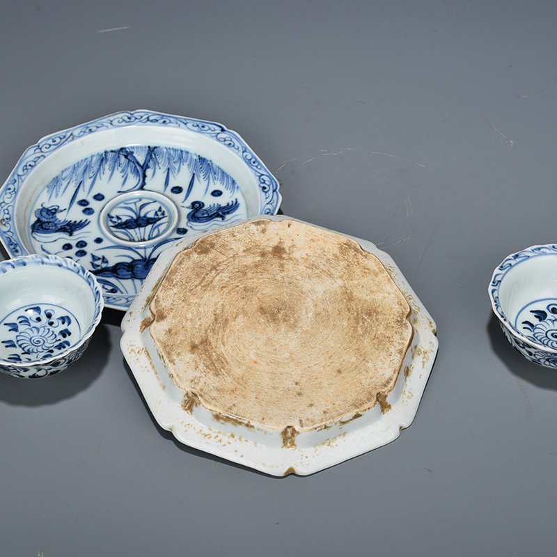 Yuan Dyansty lotus pond tea cup with mandarin duck pattern and holder