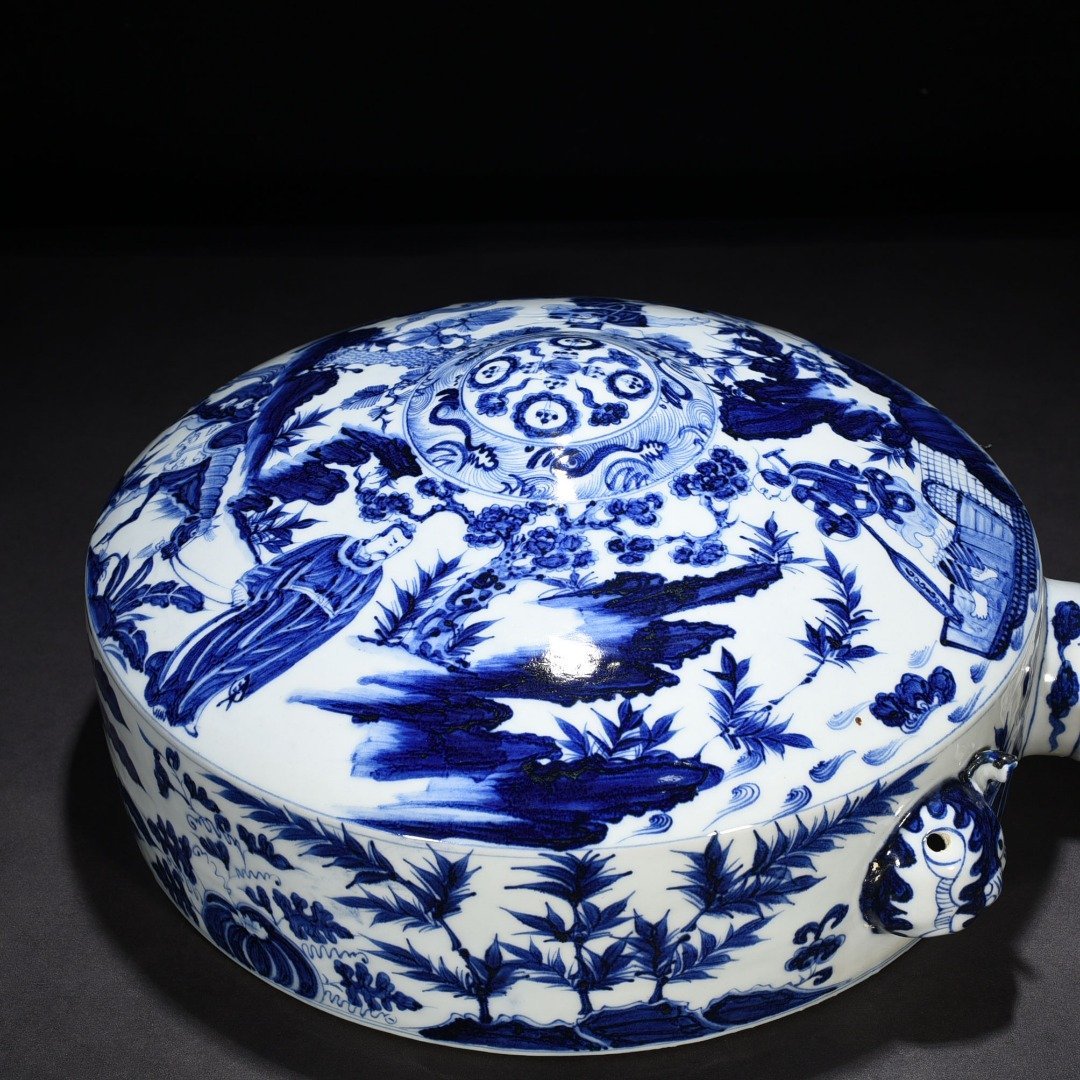Yuan blue and white lying on the wall with figure pattern sleeping wall pot