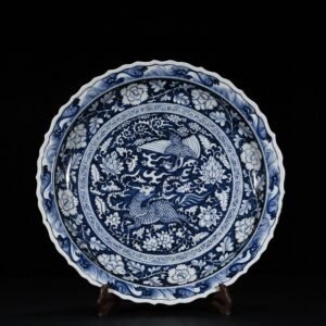 Yuan Dynasty blue and white blue background with white flowers reverse blue and white unicorn and phoenix pattern